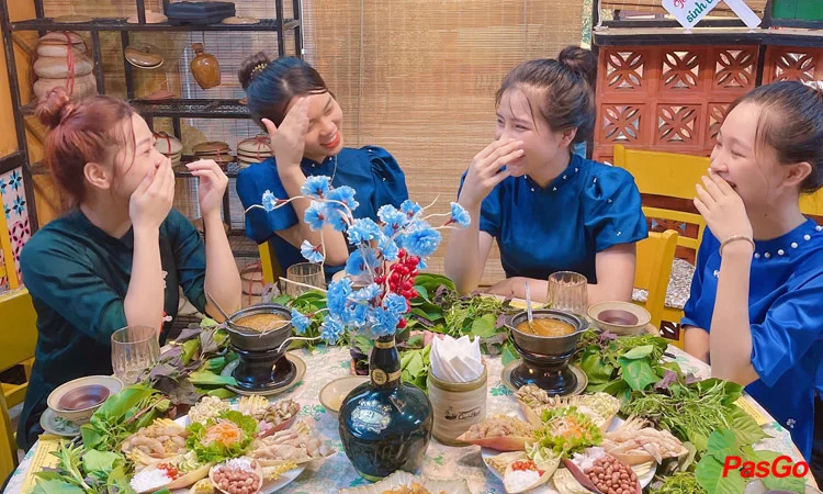 slide quán họ hứa tố hữu 12