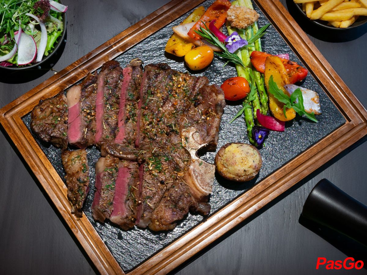 slide steahouse the fan 8