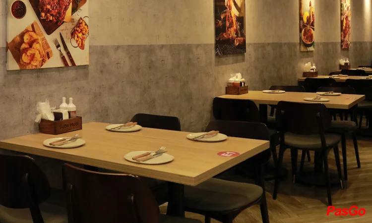 Sườn Mười Hoàng Văn Thái 11