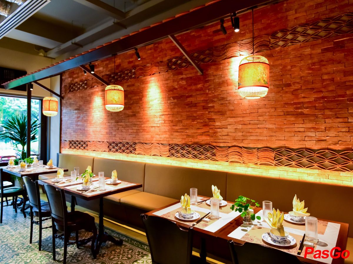 slide v-senses dining 13