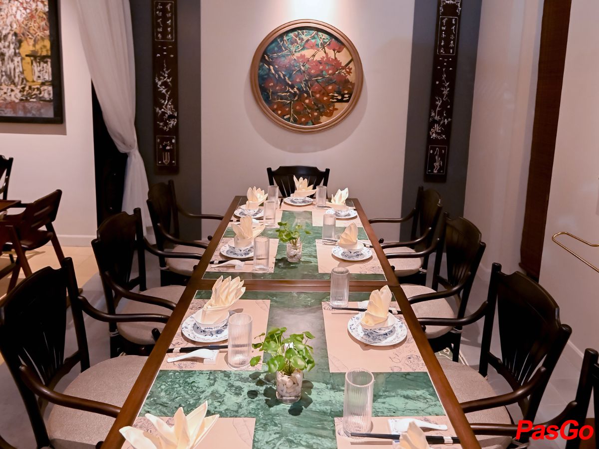 slide v-senses dining 14