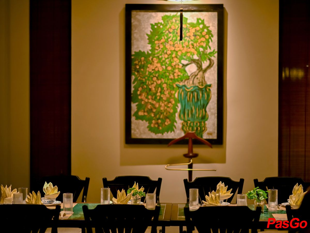 slide v-senses dining 17