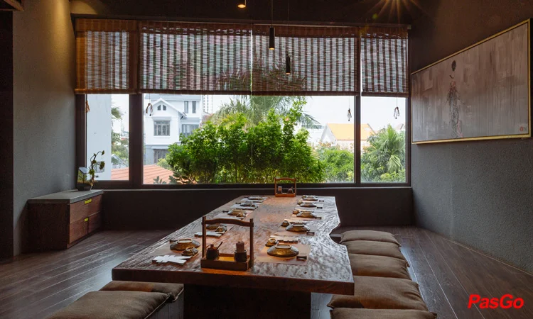 Slide Yen sushi & sake pub 12