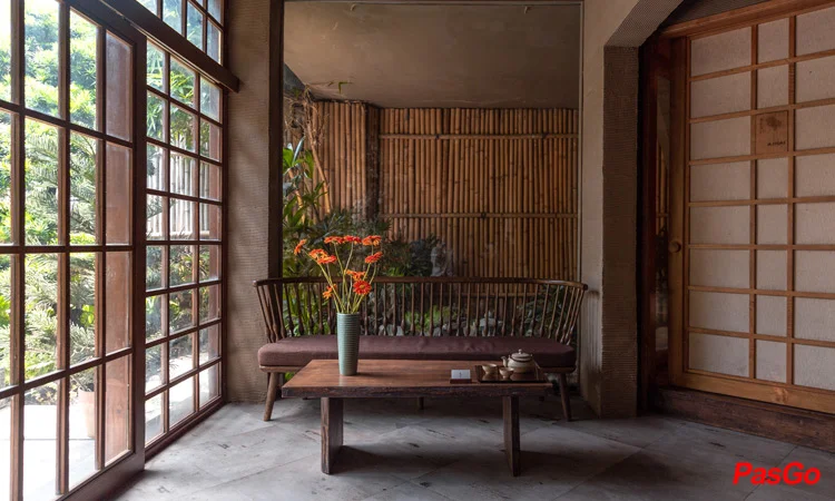 Slide Yen Sushi Premium 12