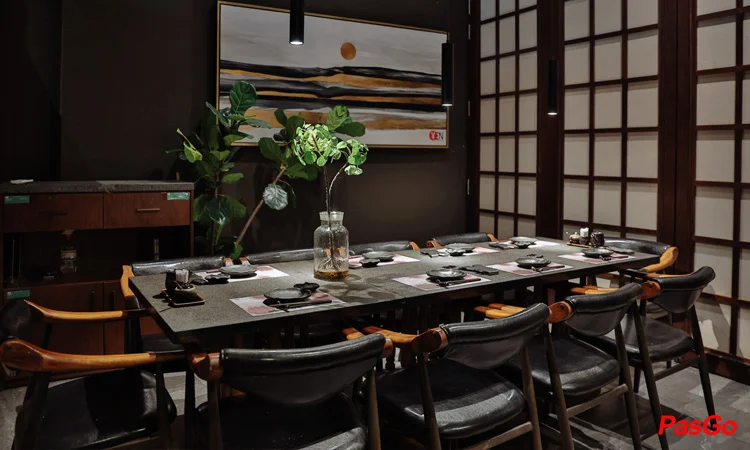 Slide Yen Sushi & Sake Pub Nguyễn Đức Cảnh 10

