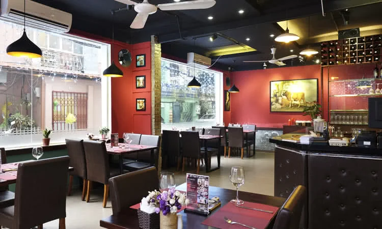 nha-hang-lavache-steak-slide-10
