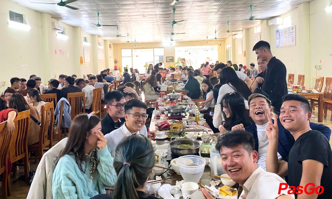 Nhà hàng Tám Lý 8