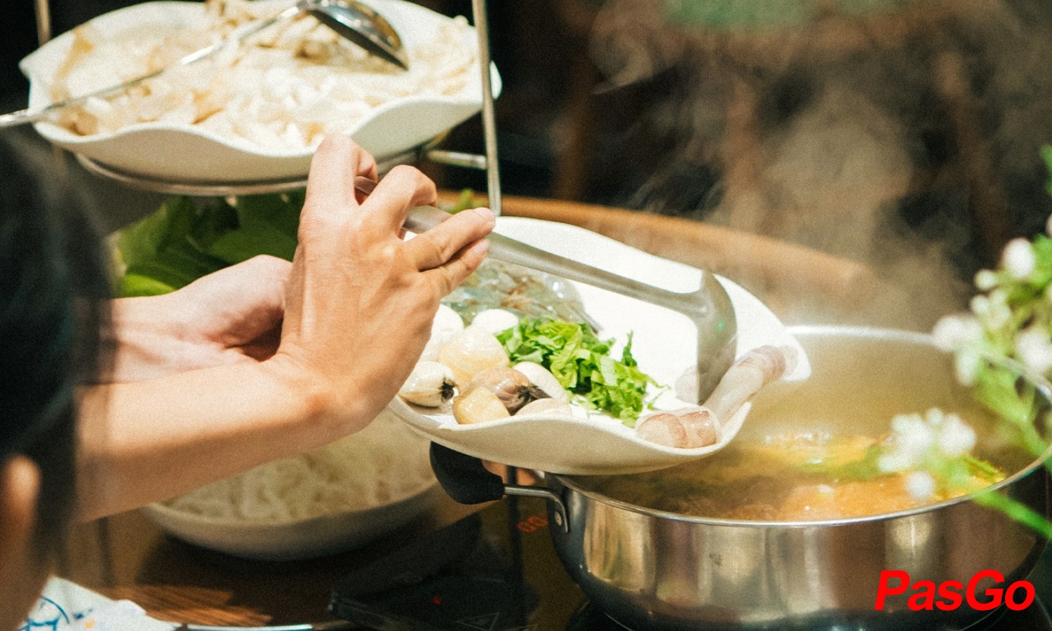 Thai Market Vincom Lê Văn Việt 11