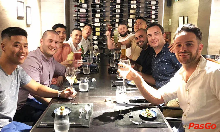 the-garlik-restaurant-de-tham-slide-12