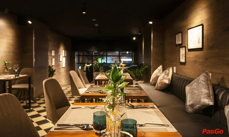 the-garlik-restaurant-de-tham-slide-10