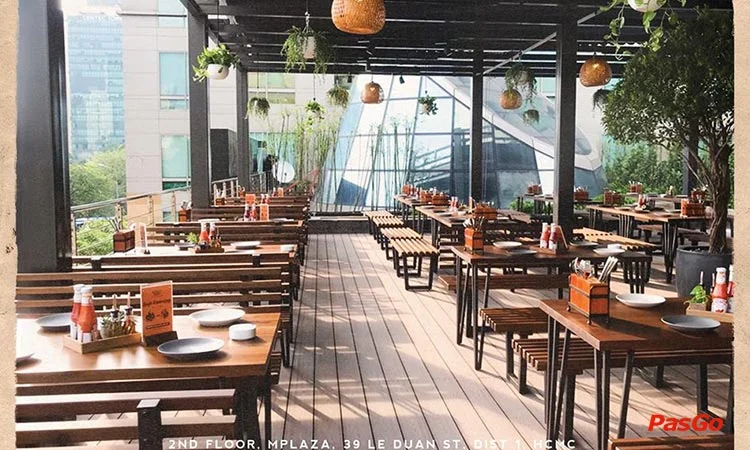 the-rooftop-bbq-le-duan-slide-11