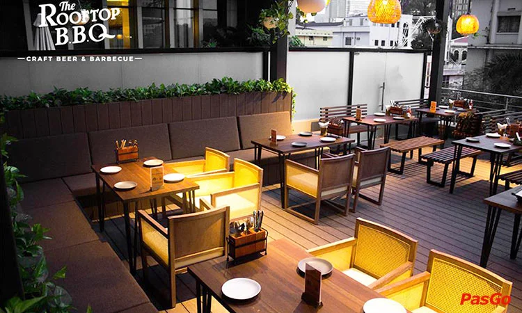 the-rooftop-bbq-le-duan-slide-12