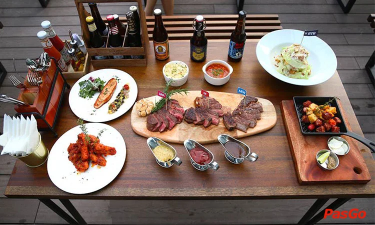 the-rooftop-bbq-le-duan-slide-9