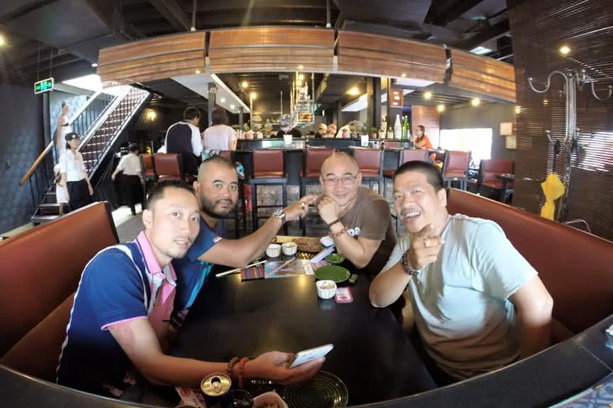 The-sushi-bar-le-thanh-ton-11