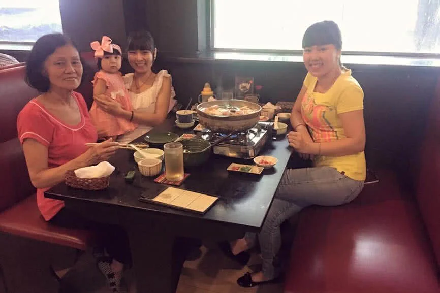 The-sushi-bar-le-thanh-ton-12