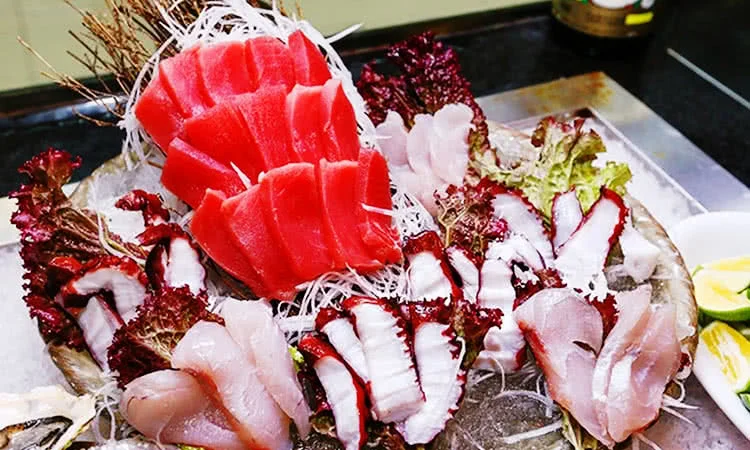 tokyo-yukai-thuong-thuc-buffet-lau-nuong-chuan-phong-cach-nhat-6