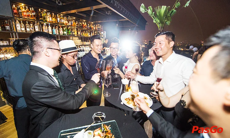 twilight-sky-bar-cau-go-3