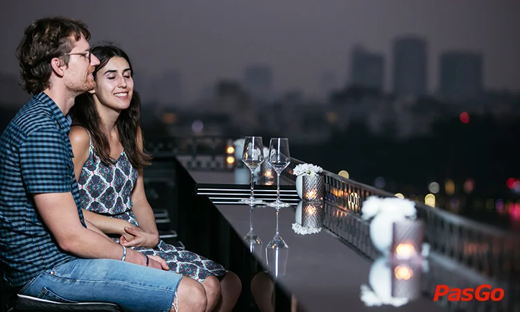 twilight-sky-bar-cau-go-6