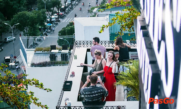 twilight-sky-bar-cau-go-9