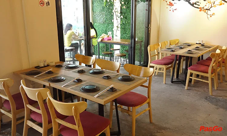 uchi-sushi-nguyen-hue-slide-11