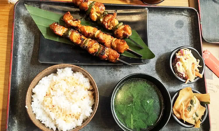 uni-bbq-93-doi-can-7