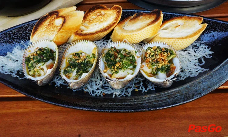 vuvuzela-beer-club-ariyana-smart-condotel-nha-trang-10