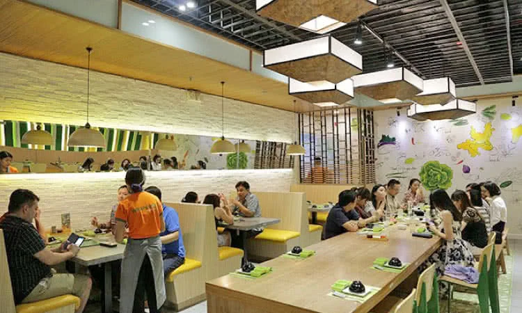 wrap-and-roll-saigon-centre-10