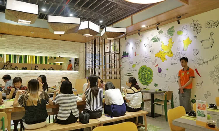 wrap-and-roll-saigon-centre-9