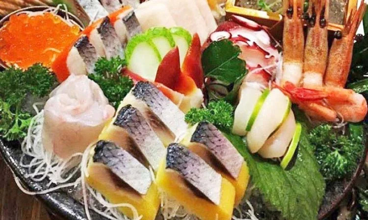 yen-sushi-sake-pub-92-nam-ky-khoi-nghia-11