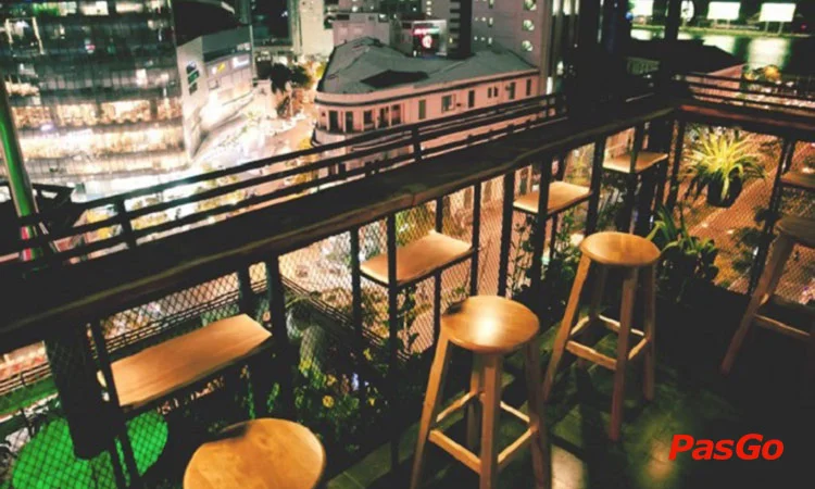 zuma-rooftop-bar-vietnam-12