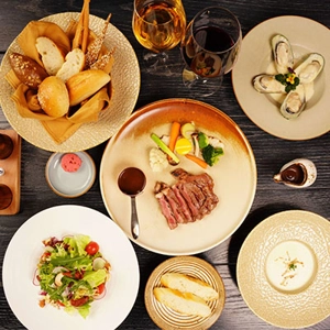 Be Steak  Bùi Thị Xuân