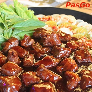 Bia BUS 330 Phạm Văn Đồng