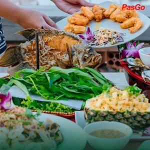 Buffet Á Âu Sen Xanh