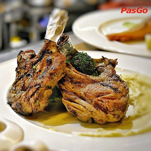 Carmen Bar Lý Tự Trọng