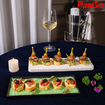 Dusk Sky Bar Hàng Gai