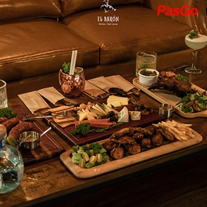 El Barón Whiskey & Cigar Lounge Hưng Phước 4