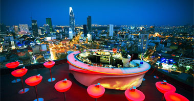 Gợi ý các quán rooftop bar Sài Gòn sôi động nhất 2026
