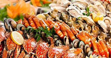 Nhà hàng buffet hải sản nổi tiếng nào ở Đà Nẵng?