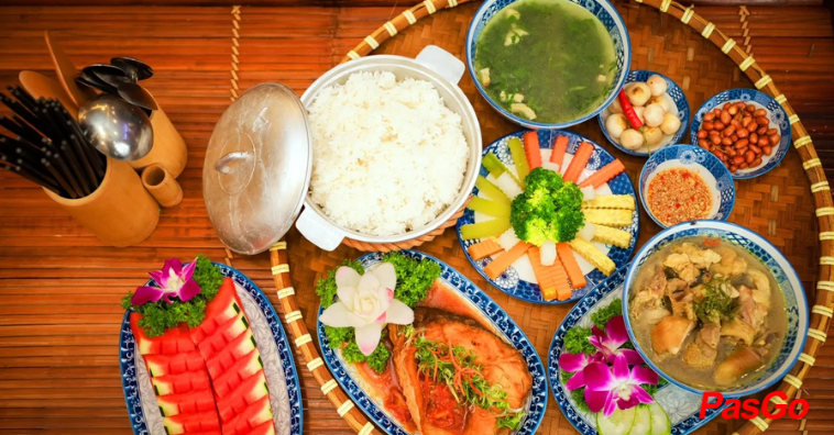 Top 10+ Nhà hàng ngon ở Hà Tĩnh - Từ đặc sản quê nhà đến ẩm thực hiện đại