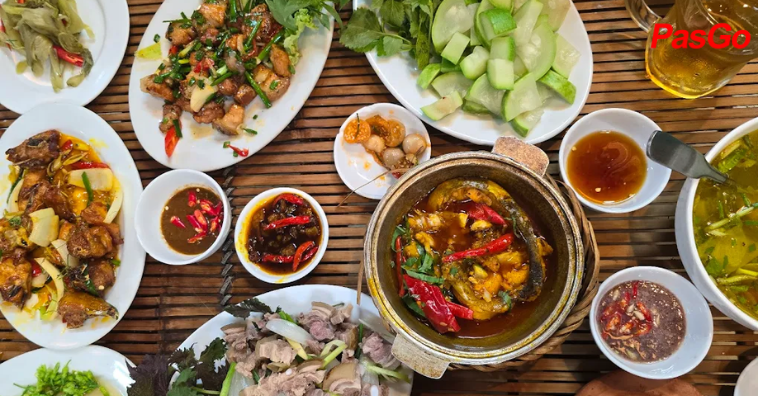 Top 10+ Quán cơm ngon Hà Tĩnh cho bữa trưa no nê hợp túi tiền