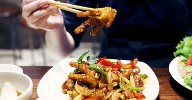 TOP 10+ quán nhậu ngon Hoàn Kiếm đông khách kèm ưu đãi