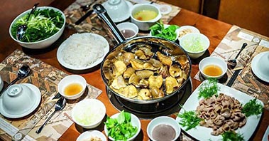 Top 15+ nhà hàng ngon nổi tiếng ở Quận Đống Đa, Hà Nội