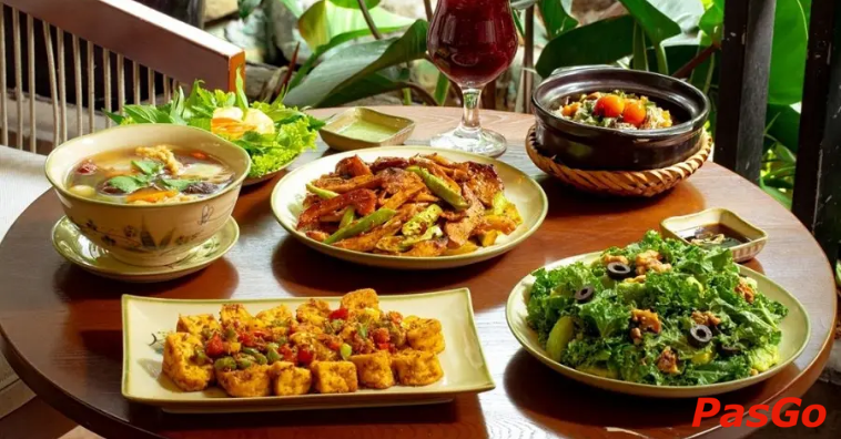 Top quán chay Trần Hưng Đạo thanh tịnh giữa lòng Sài Gòn - PasGo