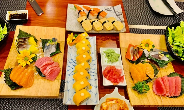 Suất Buffet Sushi & Sashimi T2-CN, Giá 399K1