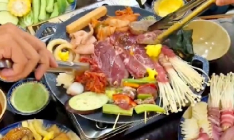 Suất Buffet Nướng & Lẩu T2-CN, Giá 139K1