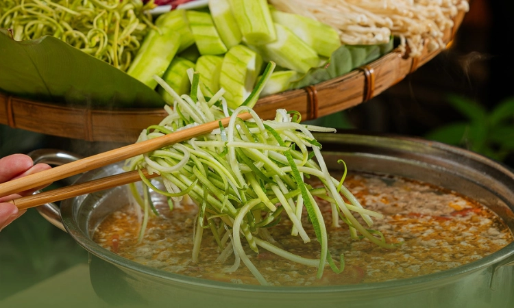 Set Lẩu Cua Đồng Thập Cẩm, Giá 450K - Bò Tơ Quán Mộc Võ Oanh1