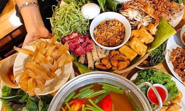 Set Lẩu Riêu Cua Bắp Bò, Giá 200K - Ngõ 8 Cù Lao1