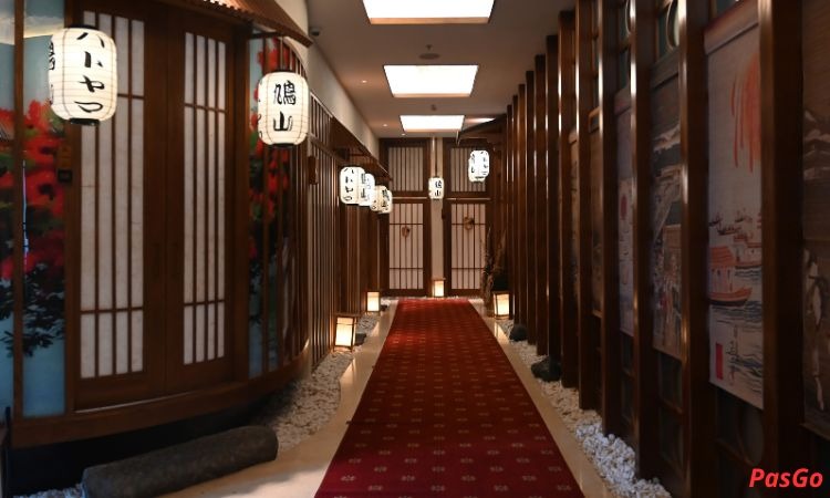 Tặng 1 trong 4 món8