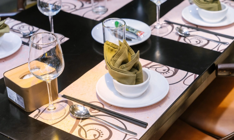 Đoàn Từ 10 - 14 Người, Phí Phòng Riêng 1 Triệu2