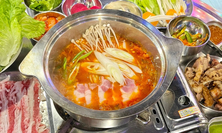 Suất Buffet Nướng Lẩu T2-CN, Giá 299K - BosSam BBQ Nguyễn Văn Cừ1